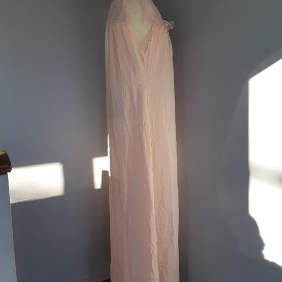 Vintage Desuged by Model Lingerie, Women's Sleepwear size S Pink whit embroidery - Picture 7 of 10